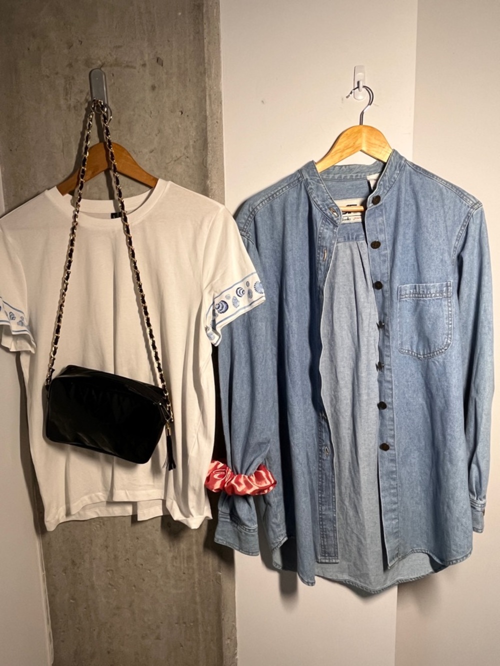 🔥CLEAROUT🔥3/$25🔥2pc women’s | Denim shirt + Crossbody Bag | Size 12 - Picture 9 of 16